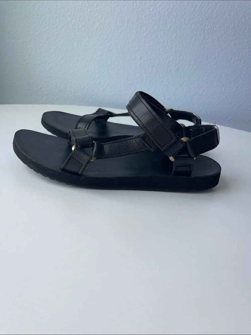 Black leather Tevas size 10
